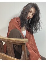 グレイス(Grace)&nbsp;暗髪×くびれレイヤー×透明感カラー