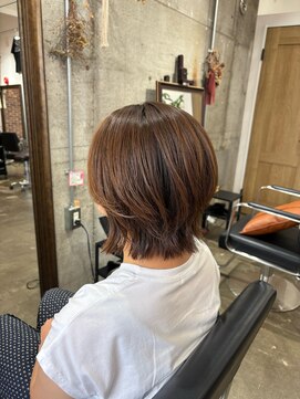 ヴィップルーム(viproom) 大人ボブレイヤーカットアッシュカラーダブルカラーおしゃれ女子