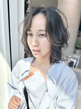 ステア ケース(stair case) 大人かわいい髪質改善くびれミディアムコテ巻き