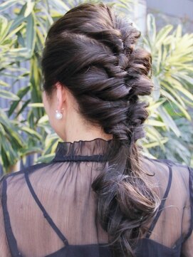 スリーナイン(THREE NINE) 【THREENINE】