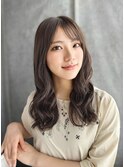 「白髪を自然に魅せる艶カラーミディ」*