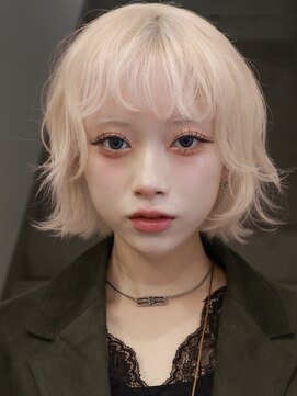 プネル(punel) 原宿　ブロンドベージュ レイヤーボブ　ケアブリーチ2回