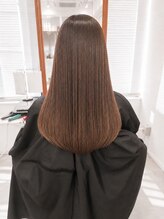 カットカットカットヴェンティ(Cut!Cut!Cut!VENTI)&nbsp;艶髪ナチュラルストレート