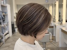 伸びてきた白髪も気になりにくい、上品な白髪ぼかしカラー