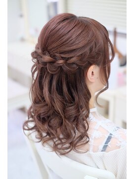 リサ 恵比寿(risa.) よつあみハーフアップ