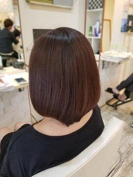 アーティスト サロン ショウ(artist salon SHOW) 丸みボブ×アッシュカラー　30代40代50代