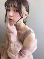 Emma ecole おくれ毛ふわふわカジュアルヘアアレンジ  by.mai