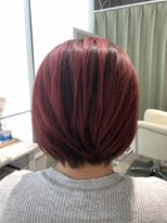 ワンズ ビューティー(ONE'S beauty) ピンクレッド×ショートボブ