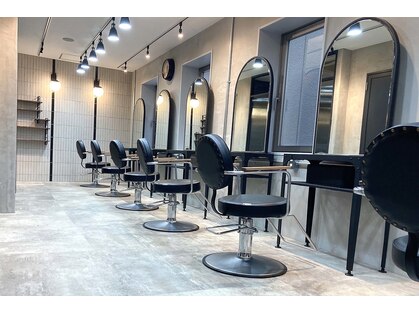 オーバーヘアー 垂水店(over hair)の写真