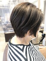ビースリー ロア&nbsp;ショートボブ×イルミナカラー 2021/10/23