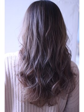 エヌドット 高井田(n.) 20代30代・重めロングレイヤー×Addicthy Color