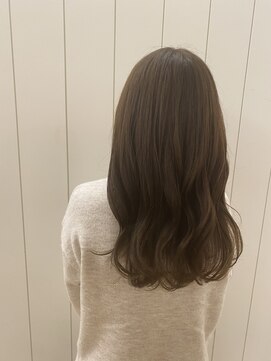 アドラーブル 万代店 (adorable) 【スモーキーベージュ】ゆるふわロング20代30代40代