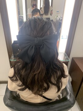 プログレスプラス 大人可愛いヘアセット　ハーフアップ　ナチュラル