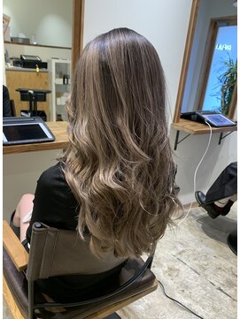 リフル 八王子(RIFULL) 【RIFUII八王子】バレイヤージュカラー、外国人風カラー