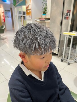 アース オーセンティック 高松レインボーロード店(EARTH Authentic) 短髪マッシュ×ツイストパーマ