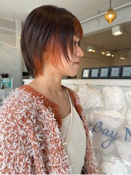 アンジュベイナハ (Ange Bay NAHA) インナーカラー　ウルフボブ