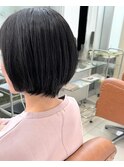 ショートボブ。