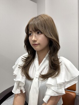 アネラ(Anela) 2wayバング/レイヤーカット/韓国ヘア/オリーブベージュ 【山中】