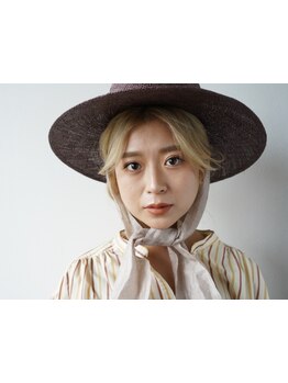 新しい自分に出会える―。透明感が溢れる柔らかくてしなやかな、"今旬外国人風カラー"に大変身♪