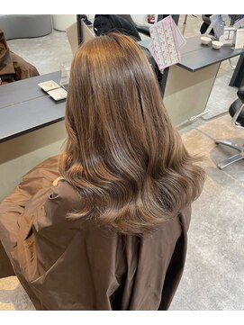 スティル ヘアアンドアイラッシュ(STILL hair&eyelash) 【水山】ワンブリーチミルクティーブラウン