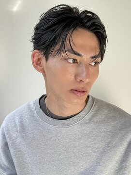 アリエッタ アザブ(ARIETTA AZABU) ラフセンターパート/ニュアンスパーマ/コンマバング