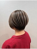 大人美人ショート×白髪ぼかしハイライト
