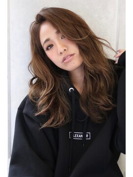 エストレーラ(estrela) 『estrela』大人可愛い透明感ショコラグレージュ 3Dカラー