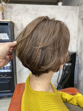 モニュメント(Monument) ママさんにオススメ!重軽ボブ