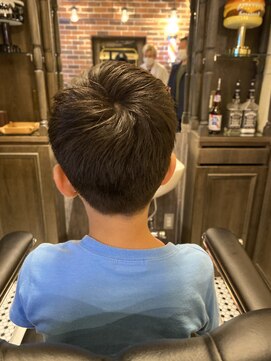 バレス 田町(BALES) [スキンフェード/ツイストスパイラル/田町]