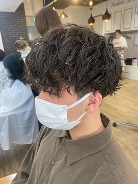 ネオリーブ クーロ メゾン 横浜(Neolive curro Maison) 波巻きスパイラル×ツイストパーマ[メンズ]