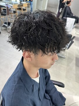 フィフス 天神大名(fifth) ツイストスパイラルパーママッシュメンズパーマ波巻きパーマ束感