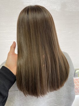 ヘアルーム モア(hair room More) 20代女性　ハイライト×グレージュ