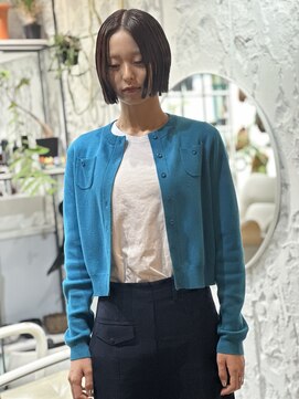 エイシンク(async) チョコレートカラーボブスタイル