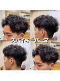 スパイキーショートパーマ