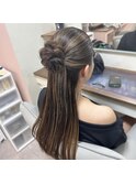 ハーフアップ