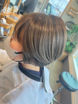 アンバー(amber) ショート