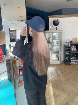 コワファースト 大分(COIFF1RST) ブリーチありのダブルカラー！白っぽベージュカラー