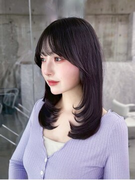 フィヴェント(Fivent) 黒髪韓国小顔レイヤーイメチェン暗めオリーブグレークラゲヘアー