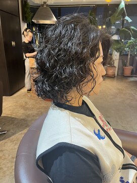 ビハインドザカーテン(BEHIND THE CURTAIN) スパイラルパーマ×レイヤーボブ×くせ毛風パーマ