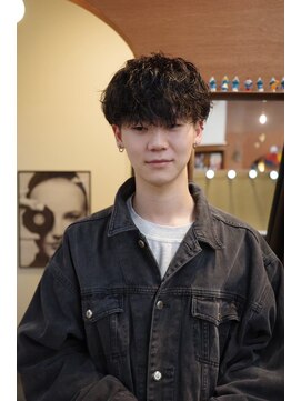 エディ(Edy) メンズマッシュ波巻きスパイラルパーマケアパーマ眉毛カット岡山