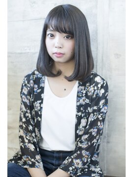 ソワリー 栄(THOiRY) 小顔カットが得意なスタイリストby坂元