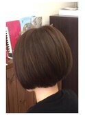 ショートボブ