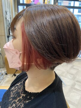 ヘアーサロン キー(Key) レディース刈り上げインナーレッド