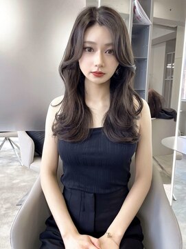 ジーナリア(Xena ria) 《袴田》センターパートで色気UP!韓国レイヤー/オリーブ