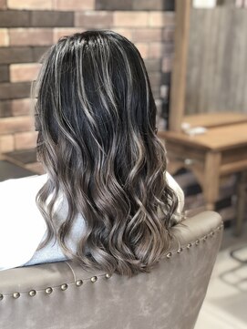 ホワイト 伊勢崎(WHITE) 人気No.1☆外国人風バレイヤージュ☆ミルキーベージュ☆