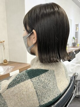 オウル(Owll) *耳かけ大人ぷつっと外ハネBOBオリーブグレー*