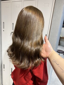 エイトデイズ 三宮駅前店(EIGHT days) オリーブベージュ