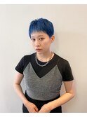 ブルー