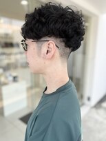 ヒビカ(HIBIKA)&nbsp;メンズ　外国人風パーマスタイル