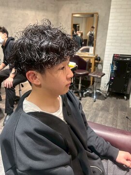 アフィナー(Afinar) 【横浜駅/横浜西口】 メンズパーマ